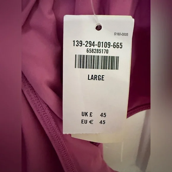 Abercrombie & Fitch X Tia Booth Soft Matte Seamless Grown-On Bodysuit L - Picture 5 of 5